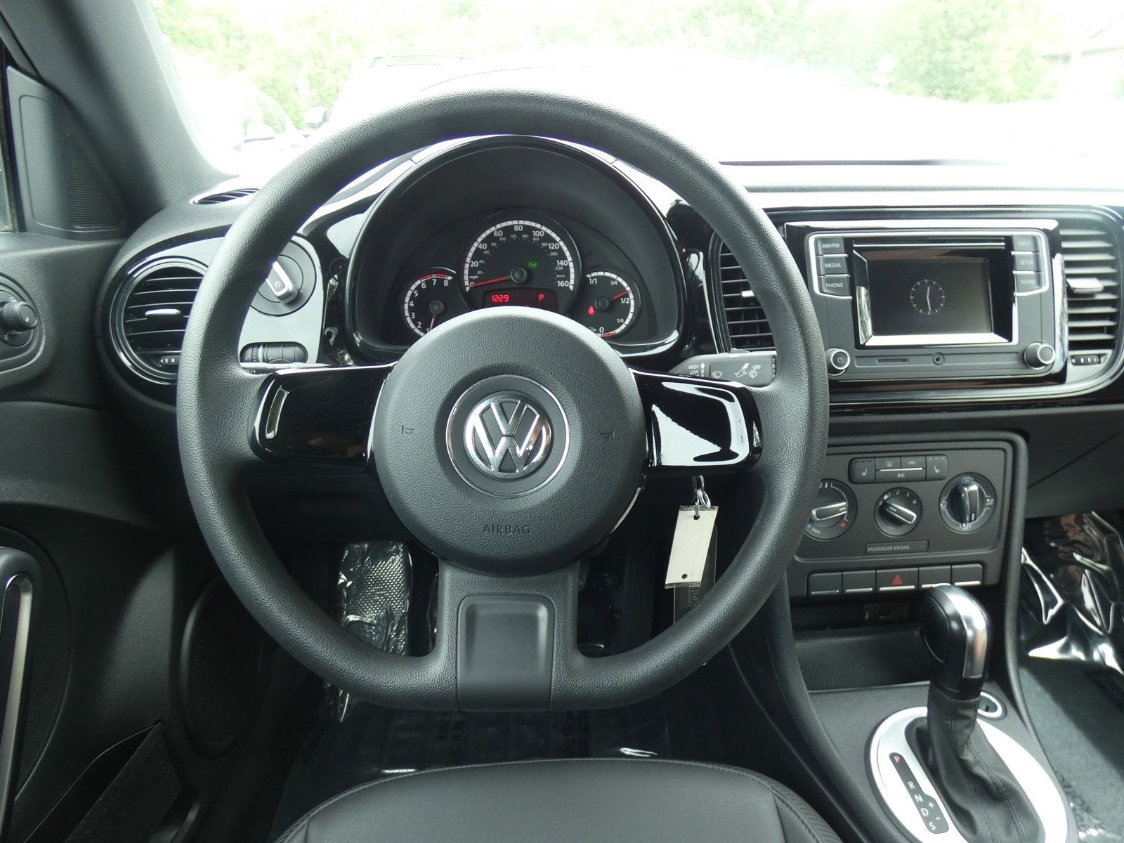 2016 Volkswagen Beetle 1.8T Wolfsburg Edition